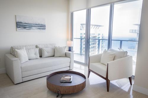 Posezení v ubytování Amrit Ocean Resort & Residences Singer Island