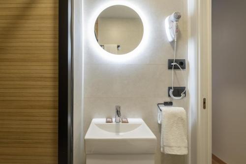 Hostal Sun Gate photo 33