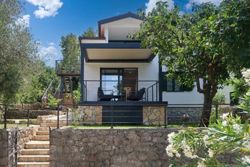 Beachside House Lara - Happy Rentals