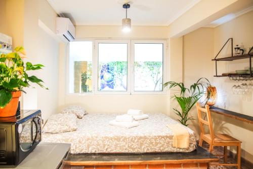 Easy Stay flat in the most Vibrant neigborhood of Athens!