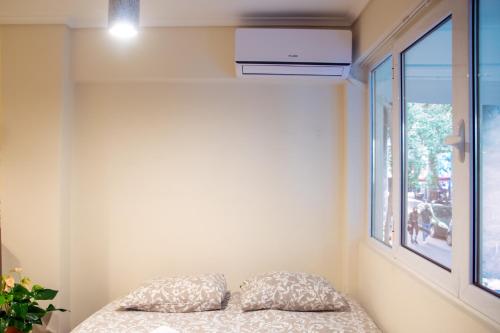 Easy Stay flat in the most Vibrant neigborhood of Athens!