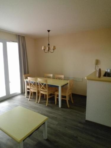 Φωτογραφία από το άλμπουμ του Appartement Les Sables Blancs σε Douarnenez