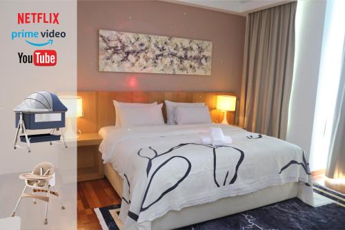 Postel nebo postele na pokoji v ubytování Luxury Cozy Cormar Suite 5 minutes walk to Suria KLCC