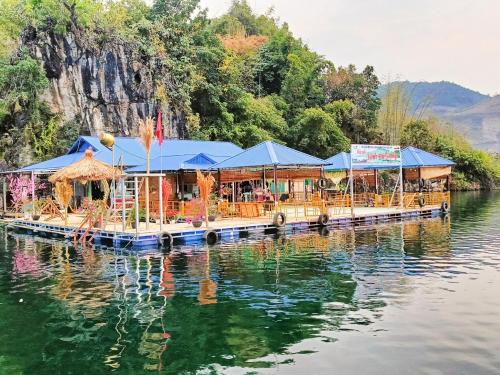 Nhà nổi Vịnh Đà Giang, Sơn La (giá cập nhật 2025)