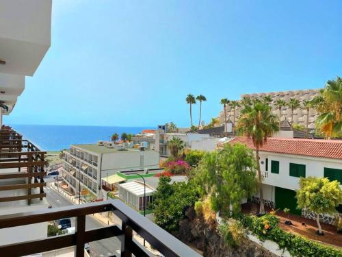 Cozy 2B Apt by the Beach by Dream Homes Tenerife