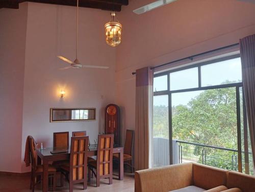 Ruang duduk di Furnished apartment for Rent