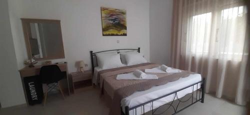 Lady S Holiday Studio