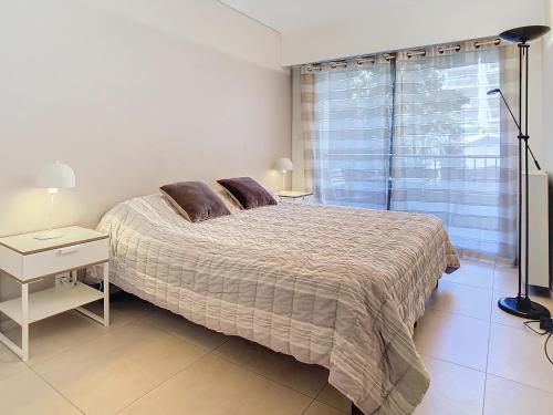 Beau 2 pièces proche Croisette avec air conditionné 211