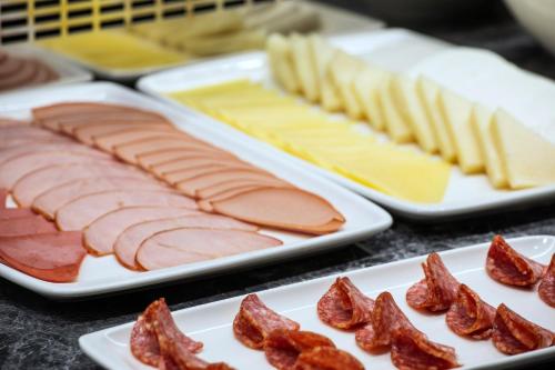 Makanan di atau berdekatan aparthotel ini