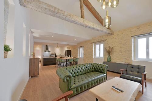 Le loft du Cloître - Parking - Clim