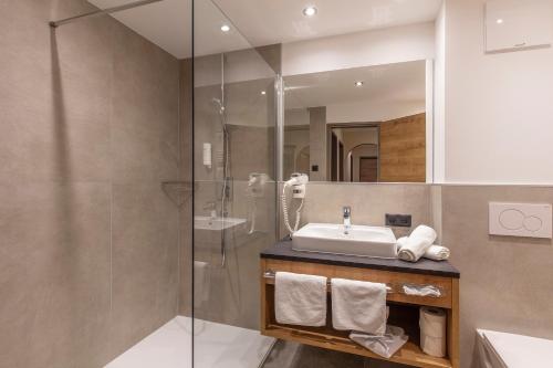 A bathroom at Panorama Appartements