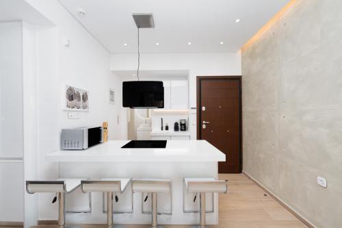 Stylish 1-Bedroom in the center, 4mins walk to Syntagma Square