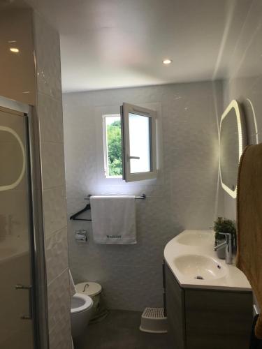 Photo de la galerie de l'établissement Belle Maison 5 chambres au Coeur de La Vallée du Cens, à Orvault