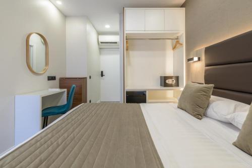 Hostal Sun Gate photo 40