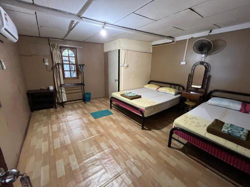 Gallery image of Sri Sentosa Chalet in Tioman Island