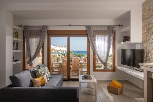 Diamanti Residence Beachfront Green apt-Ligaria