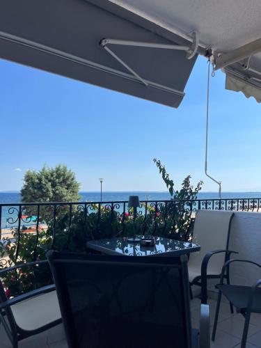 Kalyves Seafront Apartment