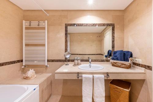 Nueva Andalucia Penthouse