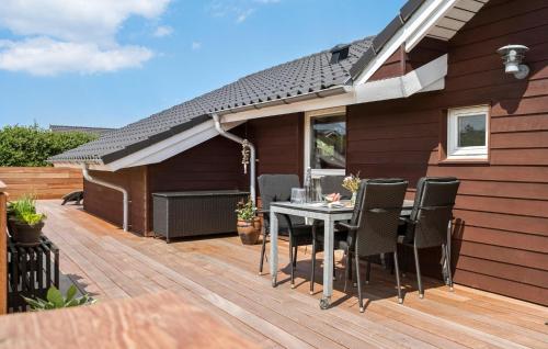 Budova, kde se prázdninový dům nachází