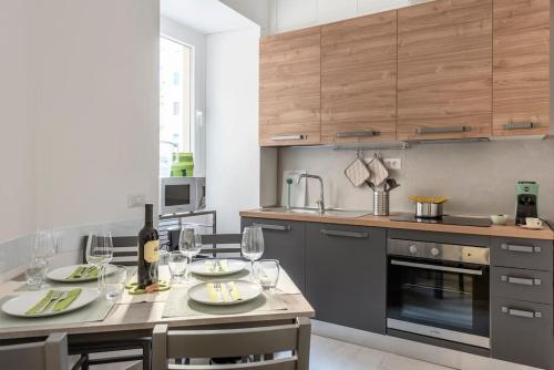 Long Bridge Apartment by Hostand