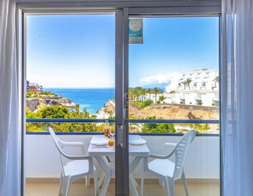 Oceanfront Paraiso Apt by Dream Homes Tenerife