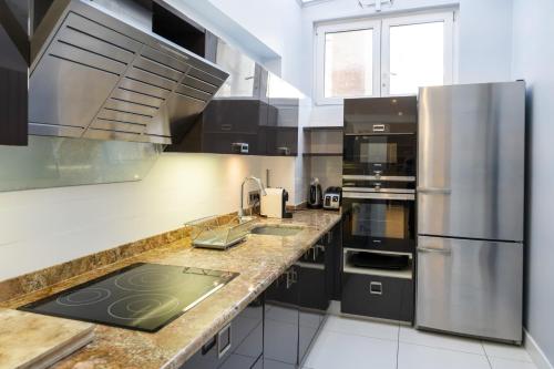 Kuchyň nebo kuchyňský kout v ubytování Grande Plage - T3 Carlton -70m2