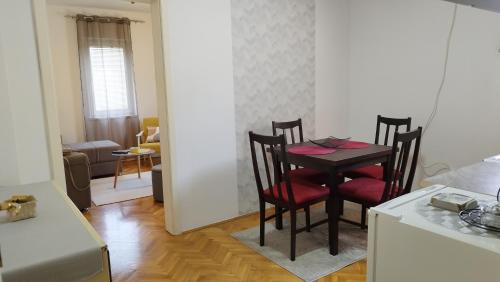 O zonă de relaxare la Apartman ROMA