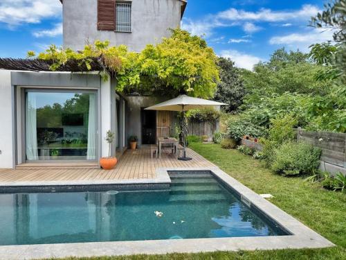 Spacieuse Villa avec Piscine & Jardin - Hébergement Classé