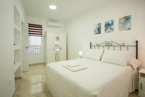 WISH SUITE AMPARO DE SEVILLA