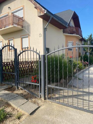 Csalogány Vendégház