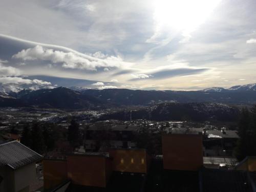Imagem da galeria de Joli studio pour vacances à la montagne em Font Romeu Odeillo Via