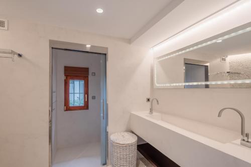 Ένα μπάνιο στο Maryvilla Inspiracion y Vacaciones - Jardin de Ifach