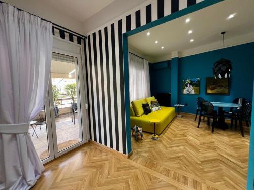 Art Deco Apt in Kolonaki