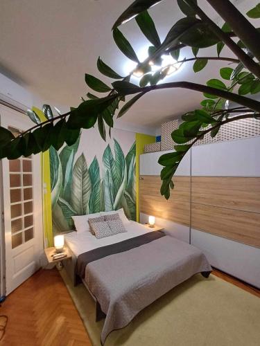 Margaret Bridge cozy flat