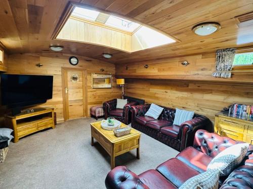 Unique Houseboat Experience I Central City Break photo 6