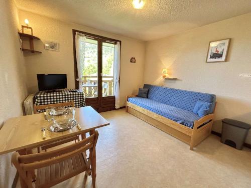 Studio confortable avec balcon, proche des pistes - 2 couchages à Demi-Quartier - FR-1-597-18