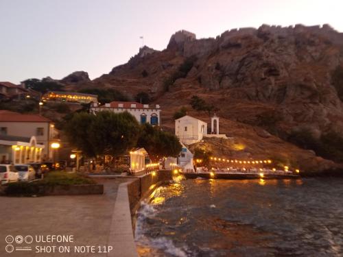 Φωτογραφία από το άλμπουμ του Despinas small house στη Μύρινα
