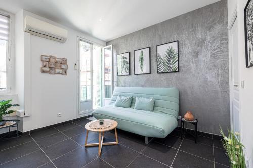 Large & Quiet 1 Bdr at Nice Port