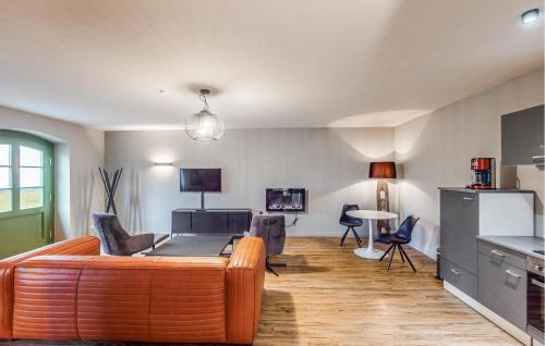 Η κουζίνα ή μικρή κουζίνα στο Nice Apartment In Klink With Wifi
