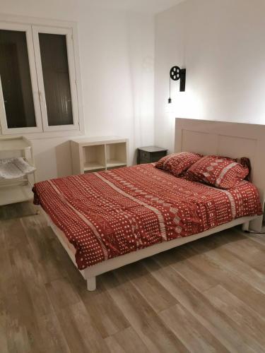 Photo de la galerie de l'établissement Villa au calme avec piscine privée, à Villedaigne