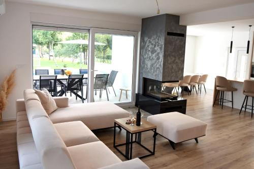 Foto Holiday Home Maslina 5