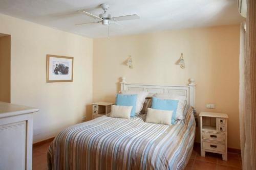 Marbella Old Town with rooftop terrace RDR410