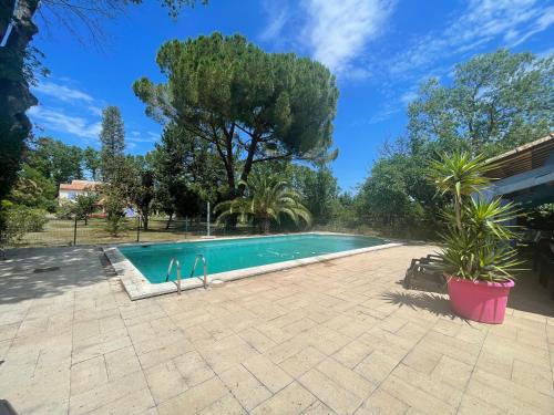 Gallery image of Le gîte du pré en Avignon in Avignon