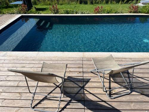 Photo de la galerie de l'établissement Chambres d'hôtes climatisées Laurier et Romarin, à Pujaut