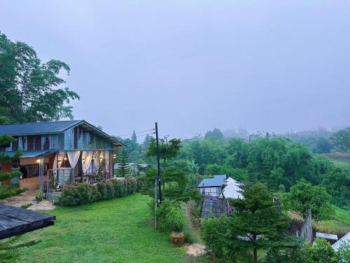 Zahrada ubytování ภูเก็บตะวัน