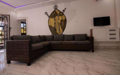 Χώρος καθιστικού στο Amakhosi Hotel