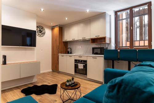 Downtown Residence by Stlcz