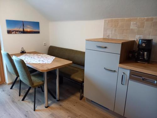 Kuchyňa alebo kuchynka v ubytovaní Ferienwohnung Feichter