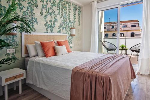 Live Like a Local in This Contemporary Duplex