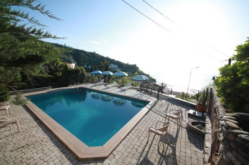 Πισίνα στο ή κοντά στο Mount Villa Kvariati